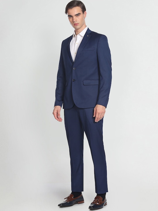 Tailored-Fit Single-Breasted Two-Piece Suit